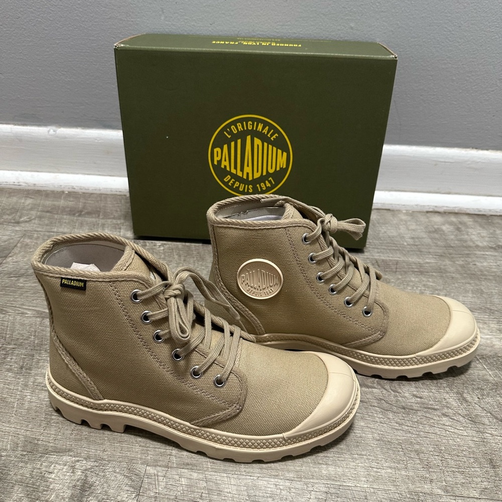 Palladium Women 7.5 Mens 6 Sand Shoes Ankle Canvas High Top Lace Up Trainers - Picture 4 of 12
